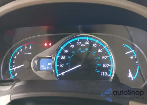 2013 Toyota Sienna Xle V6 8 Passenger from USA, damaged, VIN 5TDYK3DC3DS303778